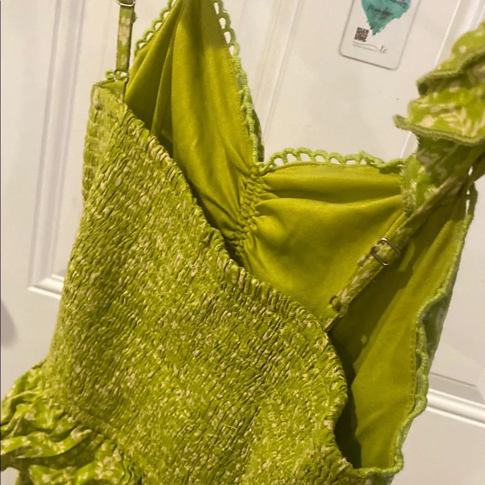 Women’s Maxi Dress in Light Green - Sleeveless Ruffle Detail - Picture 8 of 8